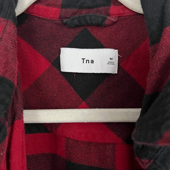 Aritzia TNA Plaid Long-Sleeve Button-Up Flannel - Picture 2 of 4